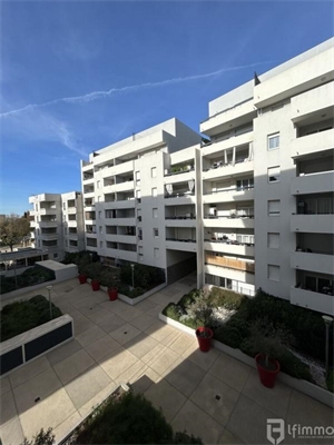 t2 à la vente -   13015  MARSEILLE, surface 34 m2 vente t2 - UBI478956725